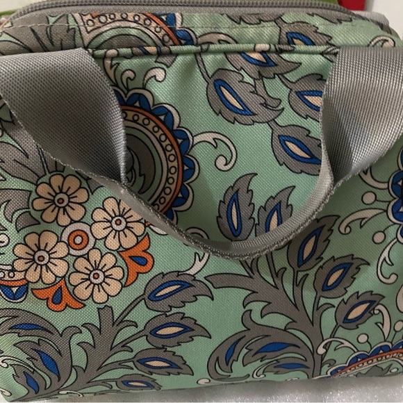 Vera Bradley lunch bag - Picture 2 of 4